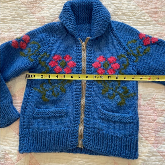 Incredible hand knit floral wool jacket - Picture 2 of 6